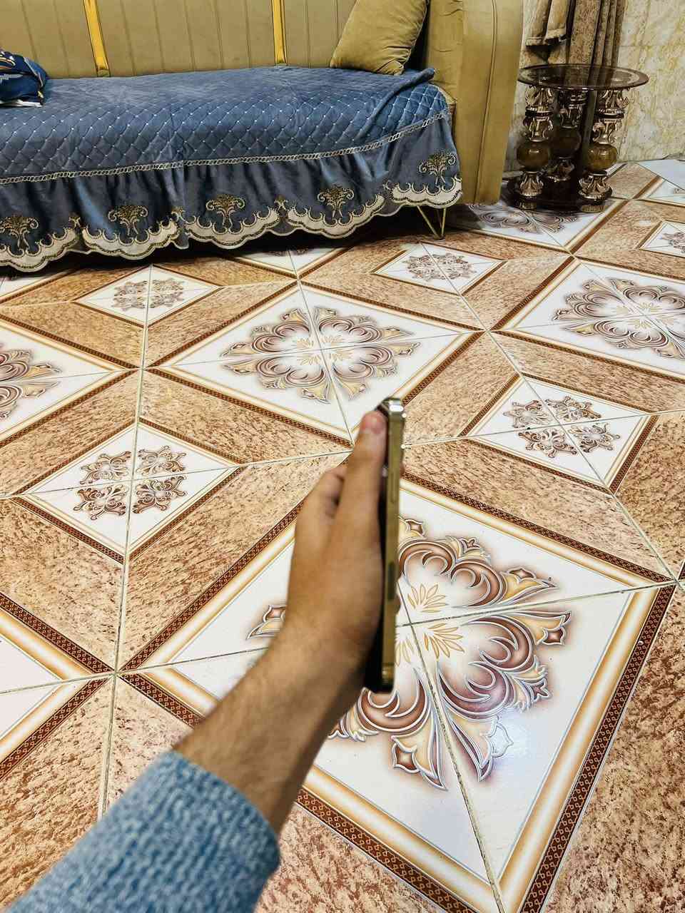 ايفون 13 برو ماكس الجهاز نظيف ومكفول الذاكره 256 ملحقاته كامله سعر 650 شراي اتصل***********
