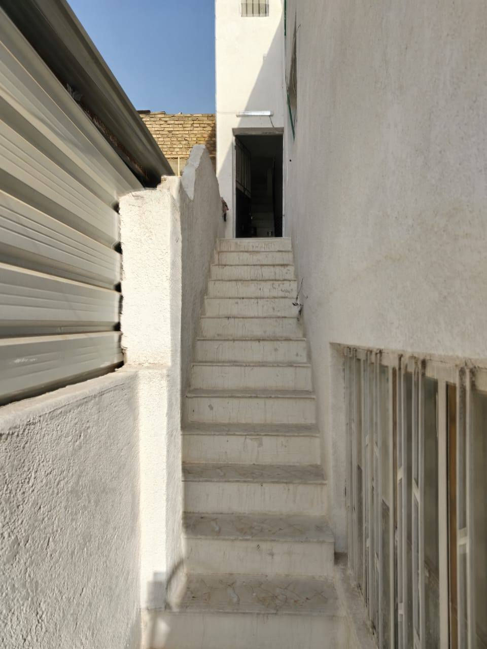 السلام عليكم ورحمة الله
مشتمل للايجار لطالبات موجوده طالبه حاليا ونريد بعد طالبات اثنين يبعد عن الكندي مشي ٢٠ ثانيه مقابيل مستشفى الكندي المشتمل معزول بابه وحد عن الدار للتواصل
 ***********
