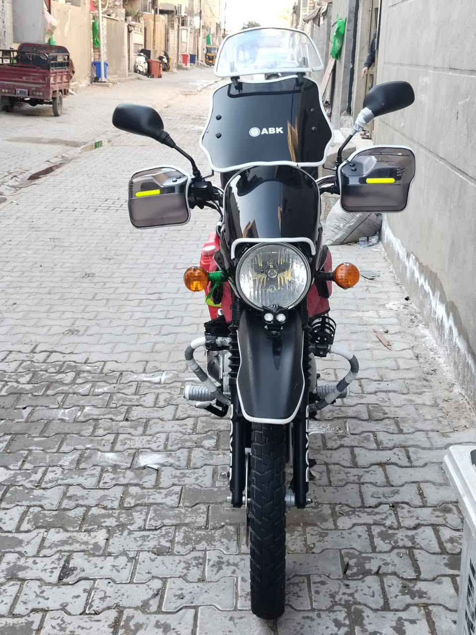 سلام عليكم مره خصت الادمن دراجه بوكسر جبلي موديل 2023 اوراق7 اصولي كفاله جيب اي فيتر وياك وفحص دراجه شوفت عينك وبالحقيقه بعد احلى ممتعوبه مكينه ممفتوحه والله لوو ممحتاج مابيعه يعني شكد ماكول نضيفه اضلمه بصور تجي وشوف بعينك سعر. 2500 مليونين ونص وبيه مجال حق جيتك مكان بغداد الشعله *********** هذا رقمي بي بس واتساب موجود 24 ساعه

