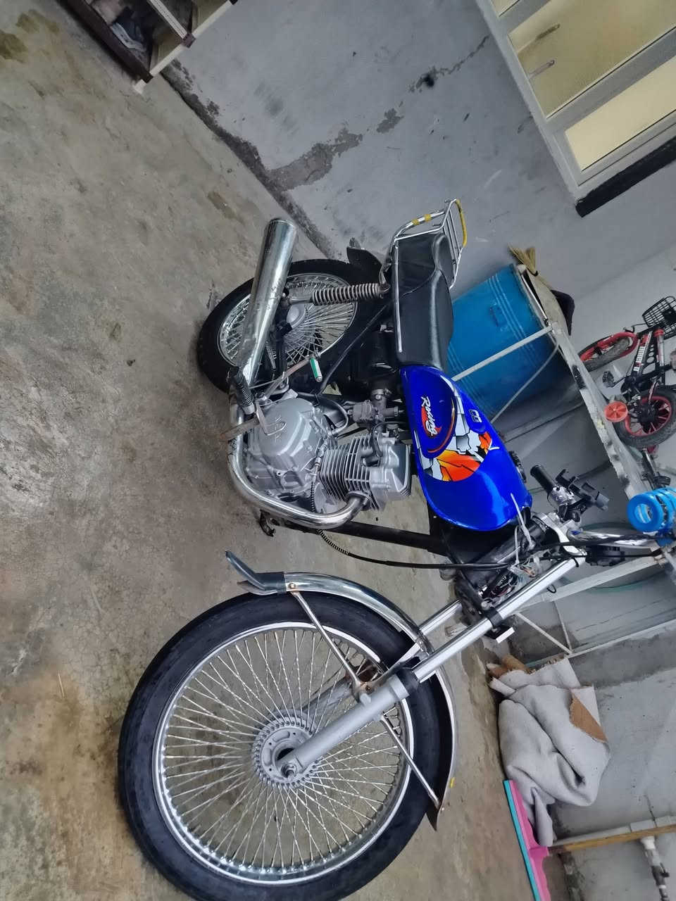 السلام عليكم ماطور نامی محرك شرط سعره 325 وبيه مجال شراي تعال خاص وتدلل مكاني كركوك بنجاعلی


**إذا كنت صاحب هذا الإعلان وتريد حذفه لأي سبب، رجاءا أرسل رسالة إلى الدعم الفني**