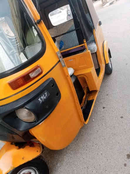 سلام عليكم تكتك 20شهر 11 ثاني يوم تحويل كشر مكفوله طخه بل لغد ومعمره دوس معمره سعر 6250وبيها مجال حق الجيه مكان بوبشام ***********
