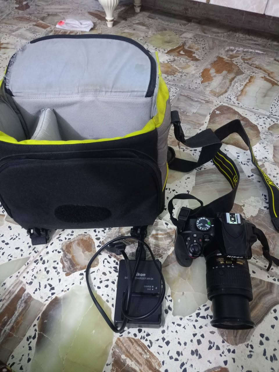 كامرا نيكون 3400 نظيفه مع جميع ملحقاته (250)الف


**إذا كنت صاحب هذا الإعلان وتريد حذفه لأي سبب، رجاءا أرسل رسالة إلى الدعم الفني**