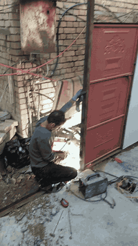 حداده عامه
عمل كرفانات وسقايف بانسب الاسعار درجه اولا
علما العمل يكون للعوائل المتعففه وعوائل الشهداء بربع المبلغ او اقل 
ه‍.***********
