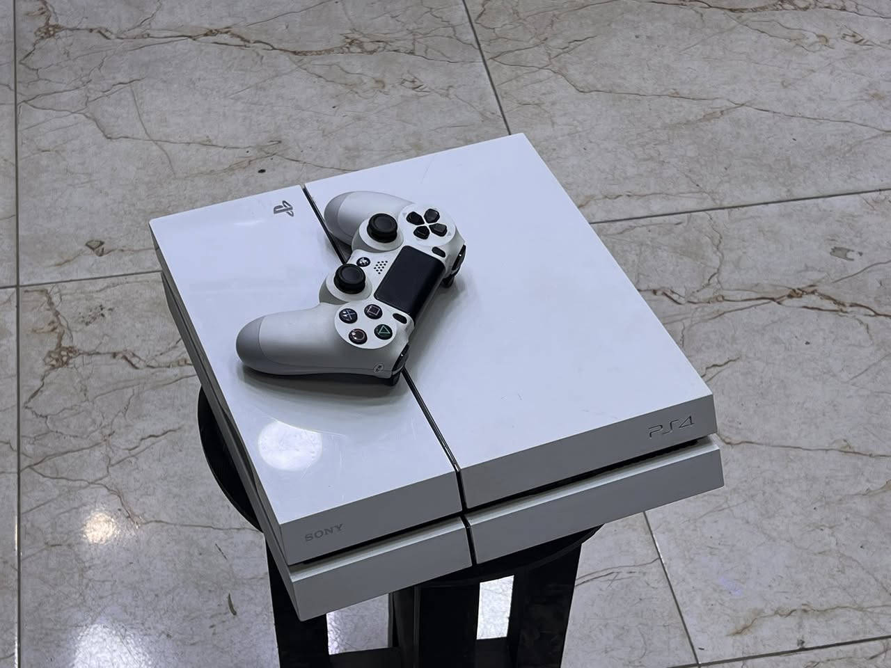 اسعار اليوم 
Xbox 360 (110-130)
One fat (110-140)
One 500/1tb (150-180)
Series x (680-720)
Ps4 fat jailbreak (250-300)
Ps4 slim jailbreak (310)
Ps4 pro jailbreak (350)
المهكر يجي كامل ملحقات ونظافة مع تنزيل الالعاب حسب الطلب
كل الاجهزة تجي ضمان حقيقي عالوصل
توصيل لكل محافظات موجود الطلب يصلك خلال يومين او يوم حسب
عنواني دهوك 
للحجز والاستفسار 
***********
