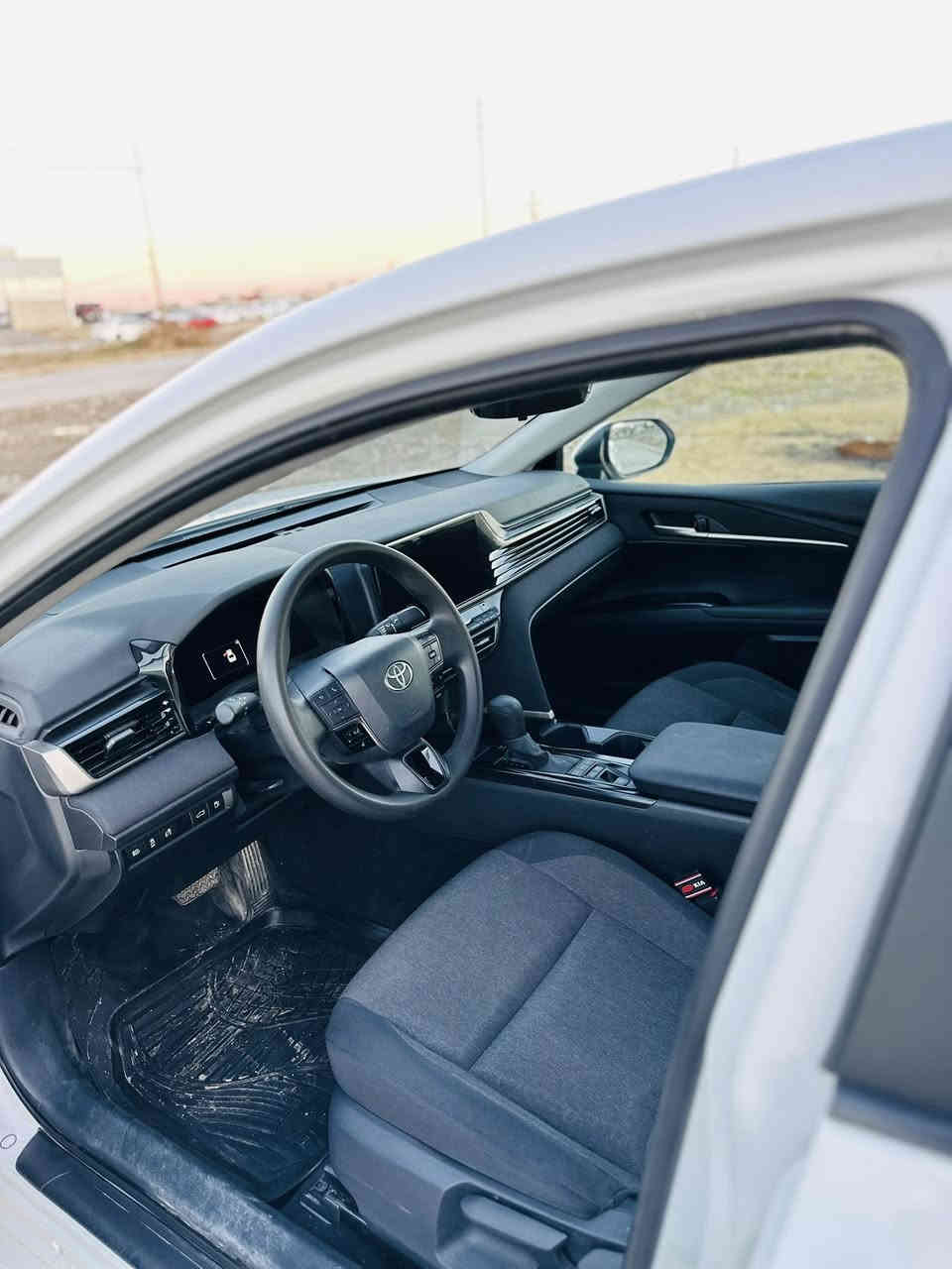 تويتا كامري 2025leبصمة  هايبريد وارد امريكي كلين بريك بصمة رادار امامي و خلفي شاشة كبيرة تحديد سرعة تحكمات ستيرن شحن وايرليس  ماشي 42 كم سعر265 عنوان دهوك قضاء بردرش  ***********
