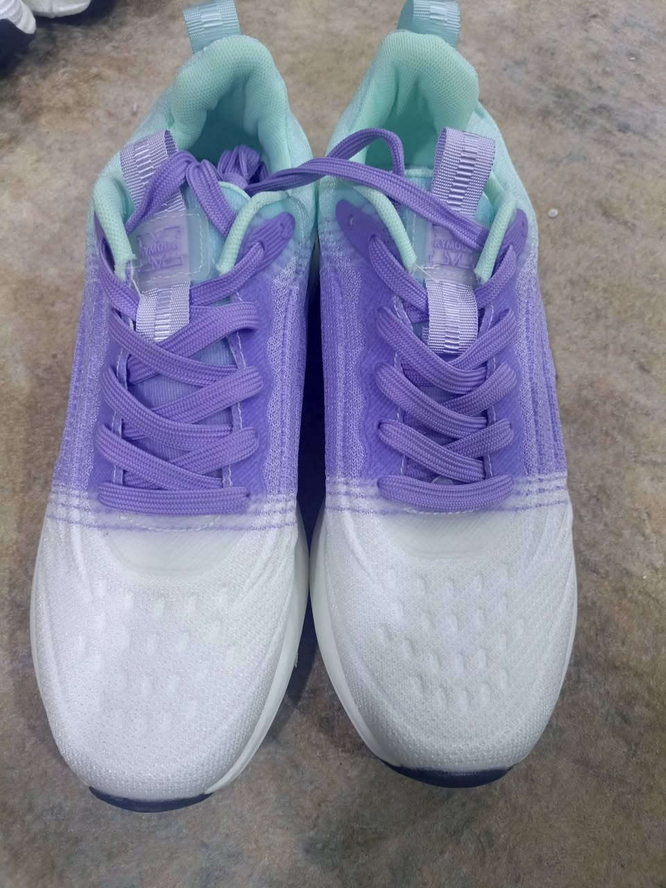 حذاء رياضي بلون مميز
ارضيه بوست خفيف و طبي 
قياس 44

طول القدم 27


**إذا كنت صاحب هذا الإعلان وتريد حذفه لأي سبب، رجاءا أرسل رسالة إلى الدعم الفني**