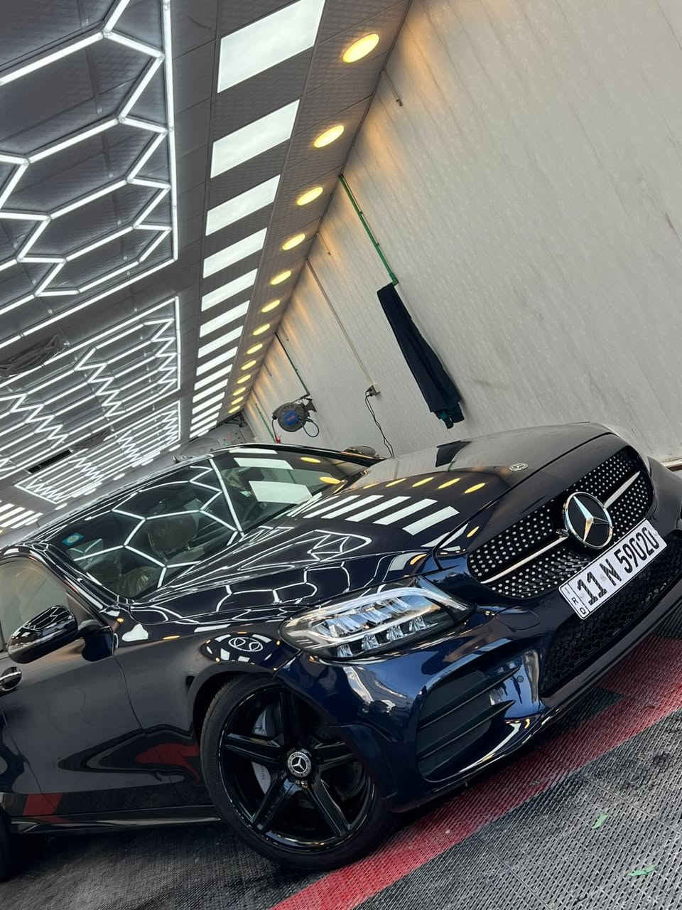 مارسدس موديل 2019 امريكي C300 السياره جديده كلش  ماشيه 45 الف السياره تو ويل مو فورمتك فتحه سقف سلايد بجم عدسات زنون شاشه كبيره رادار جانبي نضام ترحيب اضويه جانبيه بليدات مال باب 5 بصمه دخول ذكي صندوق كهرباء كامره خلفيه دواره نضام اطفاء المحرك ذاتي بلازدحام ويل كب بلادي حجم 18 تخم تاير جديد تبريد قطعتين دبل بطاريه السياره تحكمات استيرن وشفتات استيرن تبريد قطعتين هند بريك دكمه انضمه قياده كشنات كهرباءوخزن وتدفئه الكشنات الاماميه تبريد قطعتين ستيرن كهرباء لد نهاري رادار جانبي والمرايات الجانبيه قلابه كامره خلفيه دواره السياره جديده كلش وبدون ايرباك   سياره كلين وهنا صار بيها فقط جاملغ الامامي  كير محرك جديد مكفول من الفتح صفر مسج السياره تخبل احلا من الصور جديده كلش شاشه جبيره وكلشي بيه ع الشركه مابيه نقص اي شي رقم بغداد تحويل مباشر السعر 24.300  للاستفسار الاتصال ***********
