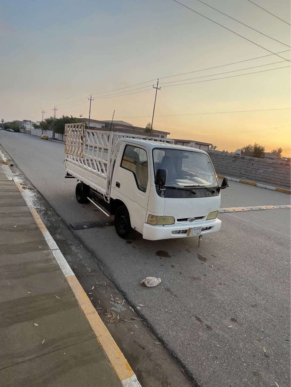 سعر 42 بي مجال
كيا فنتير موديل 1999
كير محرك واكسل شرط
صدر جديد 
كهربيات شغال
سنويه مشروع وطني بس منتهي 
تريد تحويل تريد وكاله
بودي طويل
مكاني كركوك 
*********** كركوك, العراق
