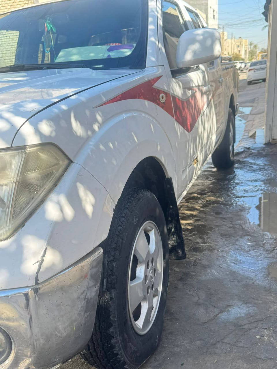 السلام عليكم اخوتي للبيع سياره نيفارا ادوات موديل 2012 سياره LE معروفه موصفاته محرك vvt  جديد سياره جاهزه بيهه نواقص بسيطه للبيع 50$ وبيهه مجال
(مكفوله من العشاير والسرقه )
للاتصال ***********
