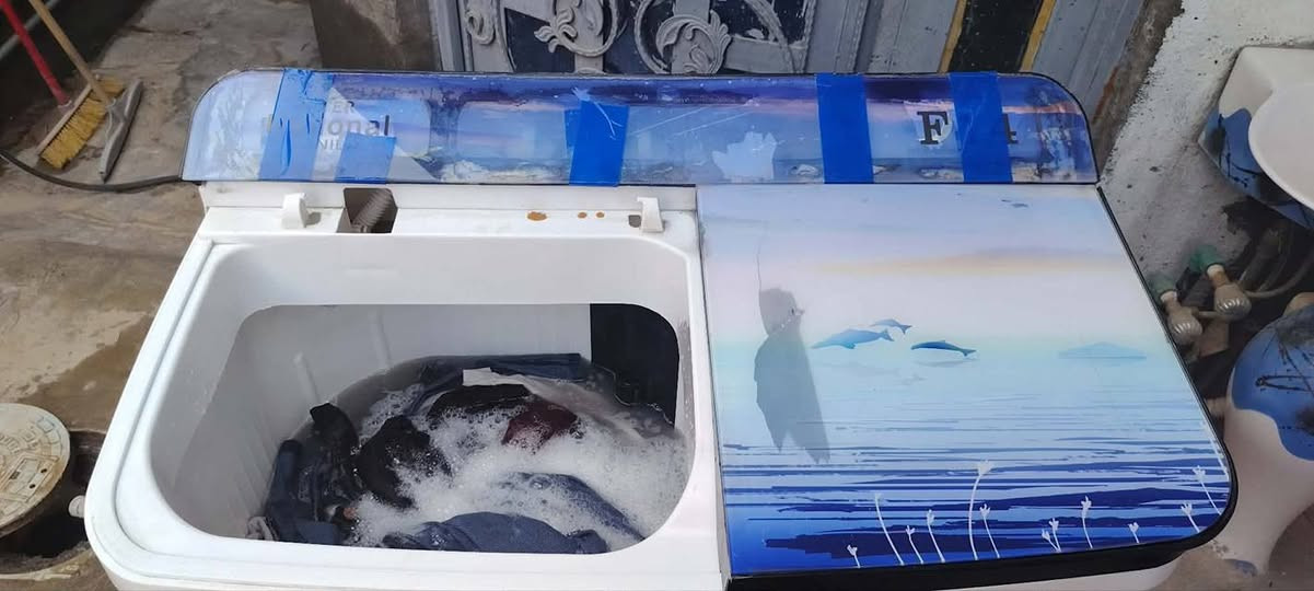 السلام عليكم ورحمة الله وبركاته غساله للبيع نضيفه شغاله للاستفسار خاص أو اتصل على  هذا الرقم ***********
