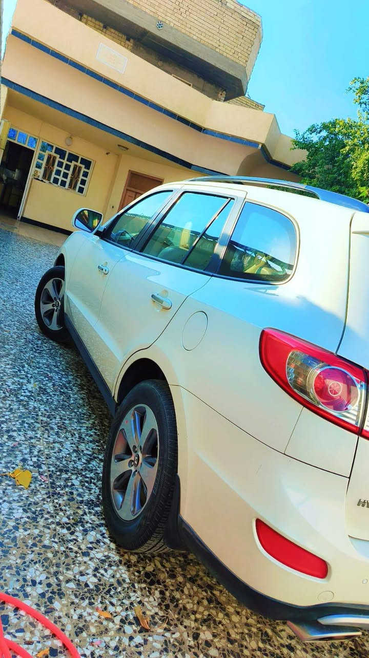 السلام عليكم للبيع 2012سلندر فول مواصفات سياره مكفوله للاستفسار *********** بغداد الشعله
