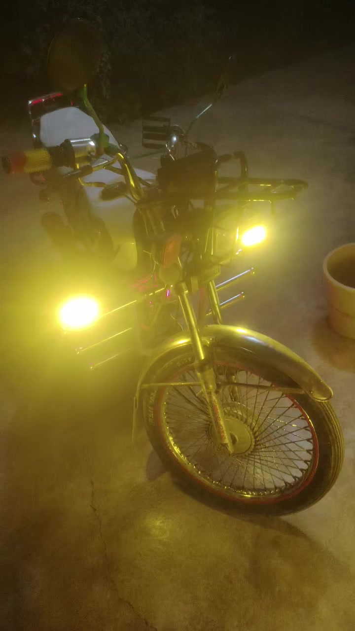 تايكر 2020شغال هندر واحد لاصرف لاتدخين جاهز كامل معدل نار مايعوزو بس سايق وجناي
باتري ضفيرة باقي الاكس سوارات كلها جديد
ماطور خير من الله
شراي اتصل او تعال خاص
***********
***********
