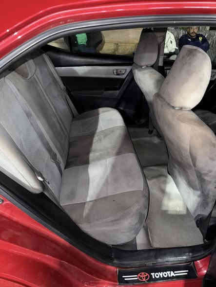 السلام عليكم  كورولا 2017le وارد امريكي السيارة حادثه خلفي وصار بيه بارد بكم مكان بلعراق كير مكينه تبريد كله مكفول السيارة مابيها جراد 137الف ميل 
السعر 130 وبي مجال  رقم اربيل باسمي تحويل ثاني يوم
***********
