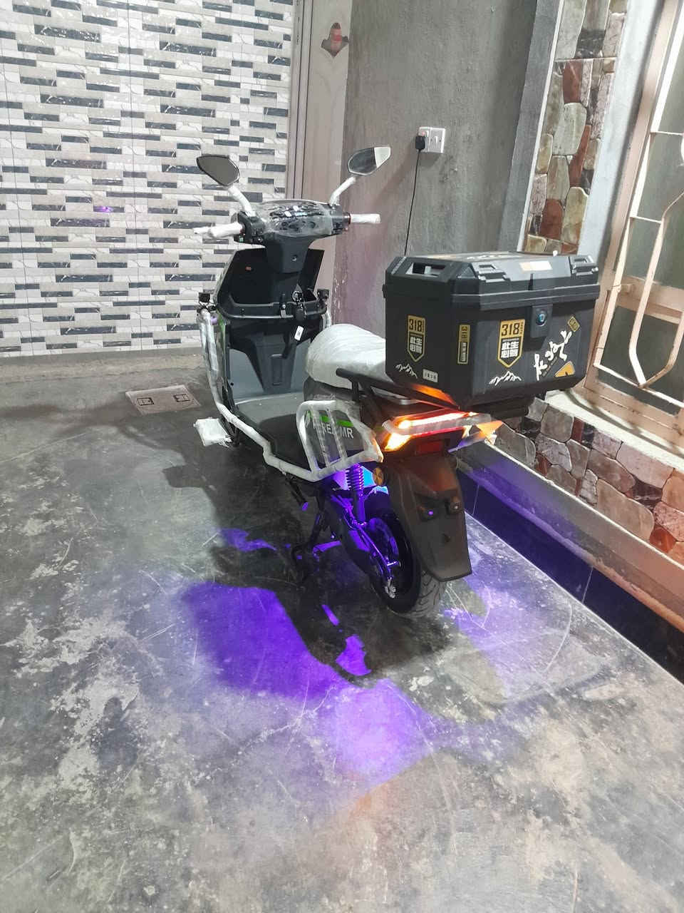 دراجه شحن موديل ٢٠٢٥ جديده للبيع
السعر ٧٠٠ بيها مجال مكاني الصقلاويه ***********
