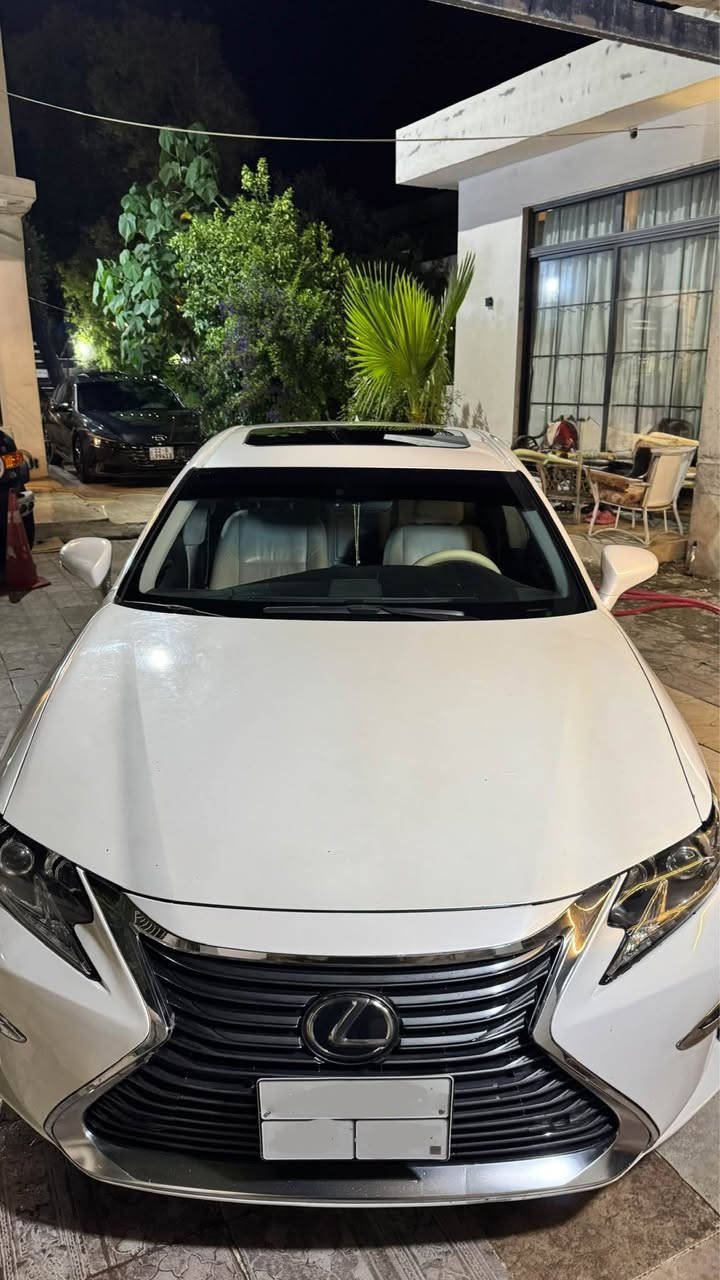 2016 LEXUS ES, 350
فوول فوول مواسەفات 
٦ پارچەی هەیە بەبی ناو گرتن
دەرگای لای سایەق و پشت سایەق چاملغی سایەق و بۆنید و چاملغی سەکن دەرگای پێشەوەی سەکن
whatsapp
0-7-5-0-2-4-0-4-2-8-8 أربيل, العراق
