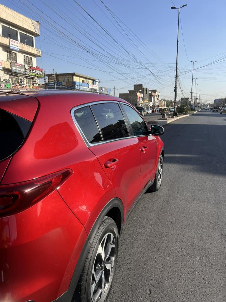 سبورتج وارد أمريكي موديل ٢٠٢١ قطعتين    تبديل باب جاملغ  بدون أرباك
صبغ نص البنيد 
مواصفات شاشه 
كامره خلفيه رادار امامي خلفي رادار ايمن + ايسر 
بدون بصمه وفتحه ماشيه ٨٠ ميل تخم تاير صدر امامي خلفي مكفول مكينه GDI 2400 فور ويل وضعيات قياده 
رقم اربيل مكاني بغداد الحبيبيه 
*********** سعر ١٦٠
