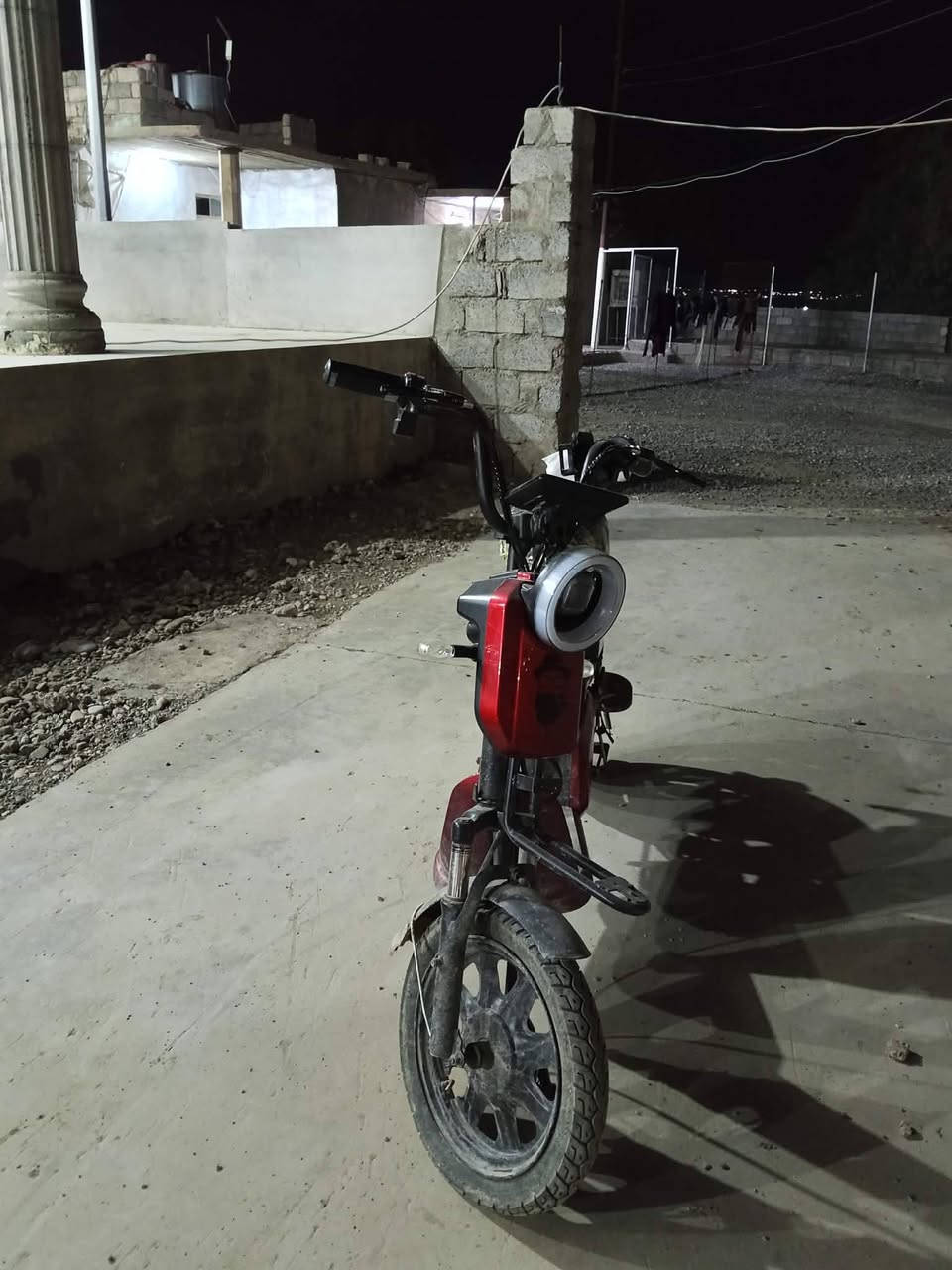 السلام عليكم موطور شحن للبيع
شغال كامل ما تصرف علي ربع جاهز من الاخير
السعر250وبي مجال ويرهم مراوس حسب القناعه العنوان ناحيه الشوره قريه صف التوث
الرقم***********
