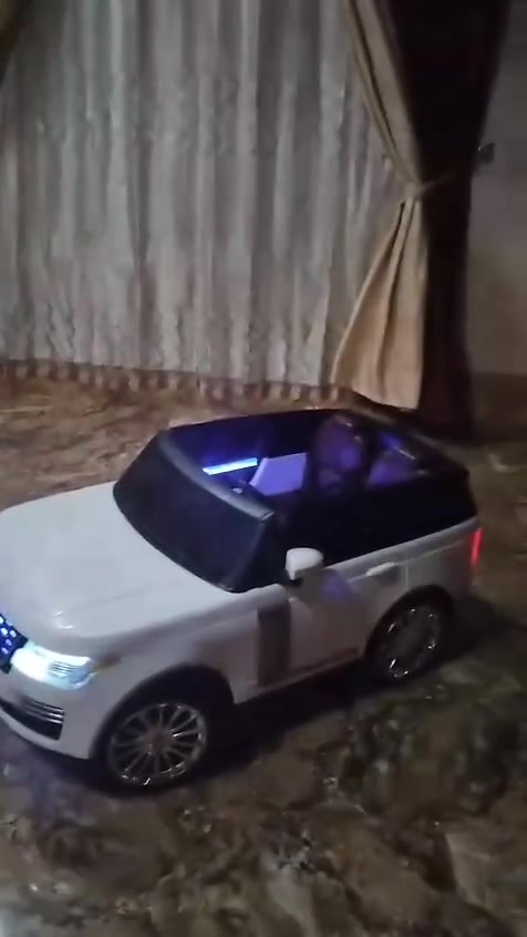 السلام عليكم عندي هايا سياره للبيع كل شيء ما بيها وا بعدها نظيفه وبكيس يتواصل وياي على هذا الرقم ***********
