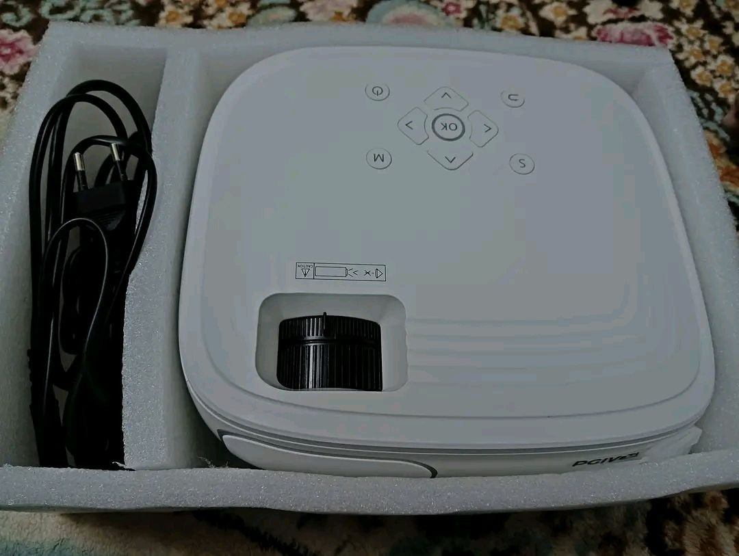 داتا شو للبيع كامله هي وملحقاتها فول hd 
 تدعم الواي فاي وبلوتوث تعرض اندرويد وايفون وتعرض عالحاسبة وعالبلازما مكفوله شرط الفحص تكدر تبحث عنها عالكوكل راح تطلع مواصفتها 
الي يريدها يراسلني


**إذا كنت صاحب هذا الإعلان وتريد حذفه لأي سبب، رجاءا أرسل رسالة إلى الدعم الفني**