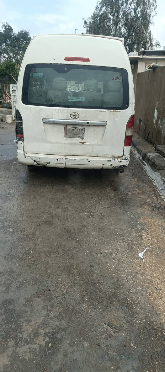 سياره هايكر موديل 14مكينه جمره جافيه عليه غرامات 900 وهيئه 300راعيه يريد تحويل ***********مكلف بنشر مكان بغداد 45 القرامات علمشتري
