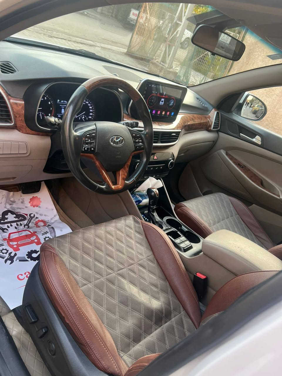 السلام عليكم للبيع سيارة توسان موديل 20 خليجي  شباك لكزز 
مكفوله كفاله عامه من الصبغ والضربه والبارد عده حلوب خفيف كلش مامبين ماشيه 85 حقيقي رقم دولي بسمي رقم الهاتف ‏‪0771 428 6864‬‏ مكان السيارة بغداد زعفرانيه السعر 210
