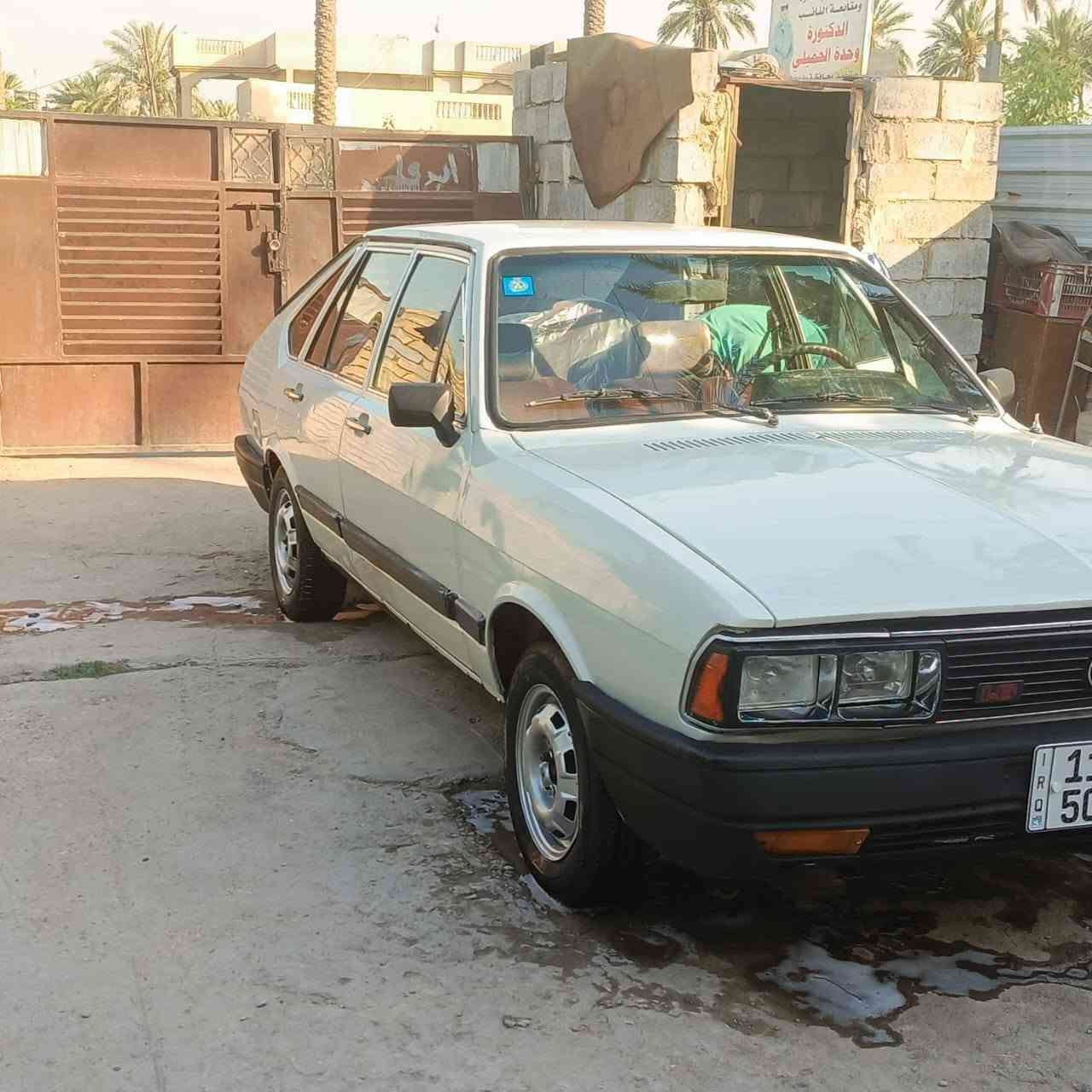 للبيع برازيلي 87 سياره جاهز تخم تاير مكينه كولف كير بلادي كهربائية كامله هزه وفحص جديد مداور ثاني يوم سياره بلاديه بيها طخه بل بجم شي بصيط السعر 35 وبيها مجال مكاني بغداد الدورة ***********
