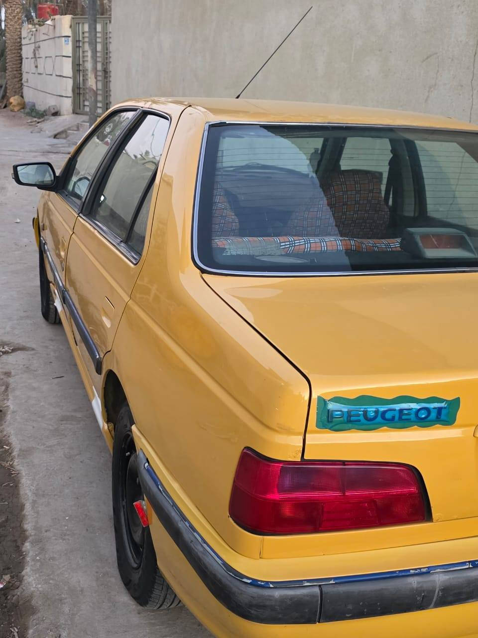 سلام عليكم 
بيجو مديل 2015 للبيع في البصره رقم الهاتف***********
السياره كفاله  من الصيغ  ماعده تعمير الدوائرالمداگر الخلفيه من الخياس فقط
بيها بارد گد اربع اصابع في البنيد
 كهربائيات كلها شغاله گير ومكينه كفاله تخم تاير حداديه خير من الله سنويتها بشهر الثاني تنتهي شرط تحويل
السعر 45 وانا بخدمتكم
