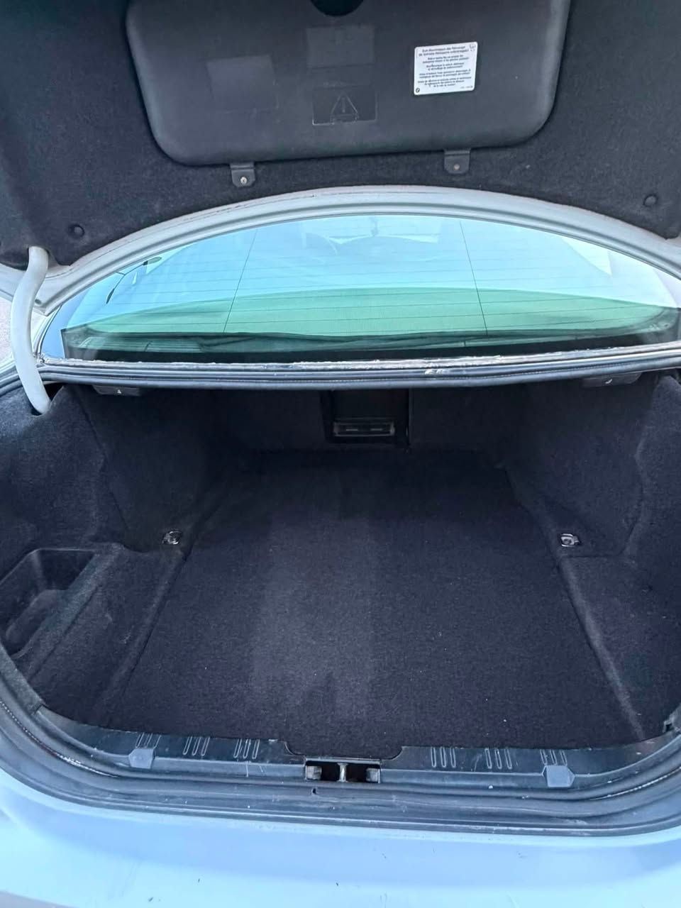 BMW  ميماتي

E -60

موديل 2008

فول مواصفات

نوزيل قصير 

V 6

بصمه

N 52 

كير كوبرا 

ستيرن كهرب اوتو 

جامات اوتو 

لايتات اوتو 

ماسحات اوتو

لايتات ترحيب 

كشنات كهرب + خزن 

كشنات تدفئه 

مسجل دبل سي دي + خزن

صندوق كهرب  

دبل اوفر 

صبغ بيها دوائر الخلفيه فقط 

مكان السياره الموصل 

السعر $125 بي مجال بسيط

رقم الهاتف ***********
