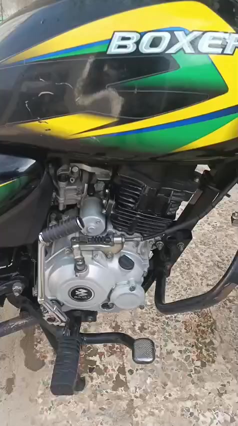 دراجه بوكسر نثيه للبيع بمليون 300 وبيه مجال الطيبين موديل 20 دراجه نضيفه بيه الدرع طاك وبيه الدبل الكدام طاك *********** وبخدمت الشراي ميسان المجر الكبير
