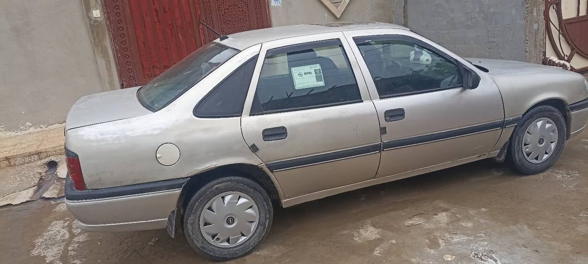 سلام عليكم فكتره موديل 91 كاربون بانزين سنويه لا تسعه وعشرين شرط تحويل الماني نينوى بدون صبق سعر 43 وبيها مجال  ***********
