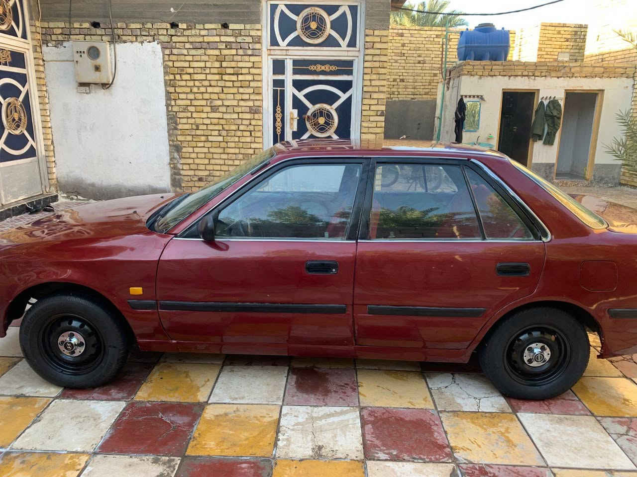 كارينا موديل 91 يسرئ بلاد   رقم بغداد  أنگليزي مشروع وطني بأسمي  جاهزه حداديه تخم تاير محرك گير أوتو 
 تبريد شغال للتواصل *********** عنواني ناصريه مركز محافظه ..السعر 43 وبيهه مجال
