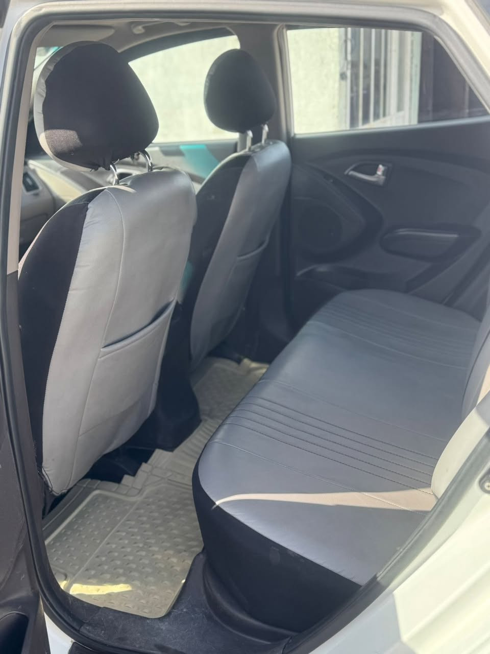 سلام عليكم  توسان ٢٠١٣ لو ن ابيض  محرك ٢٠٠٠ مكفوله كفاله عامه رقم السياره بغداد  دولي مجدده سنويه لمده  خمس سنوات ماشيه ١٣٩   الف داخل بيجي باسمي السياره تحويل ثاني يوم مكان السياره الضلوعيه  

السعر ١٥٠ وبيها مجال

***********
