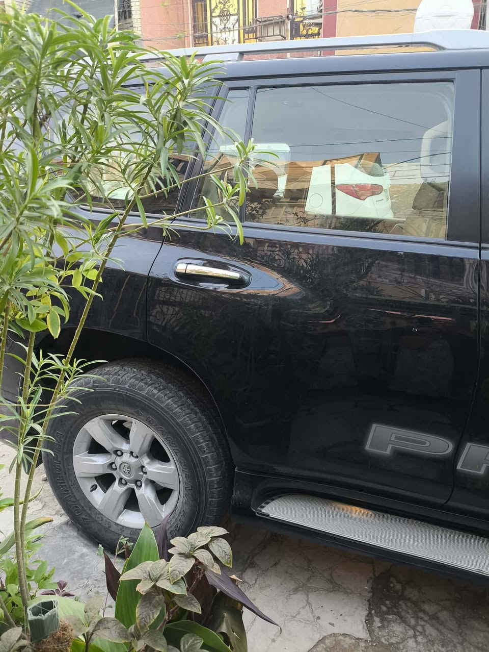 للبيع مكلف بالنشر
نوع برادو موديل 14 لون اسود 
فول المواصفات مكفولة من الصبغ والبارد 
رقمها بغداد محرك  6 سلندر  هزة ورقم جديد  السعر. 330  $   دولار  بصمة وتشغيل عن بعد.  نوع. Vx   أعلى فئة
للتواصل عبر هذا الرقم فقط 
***********
