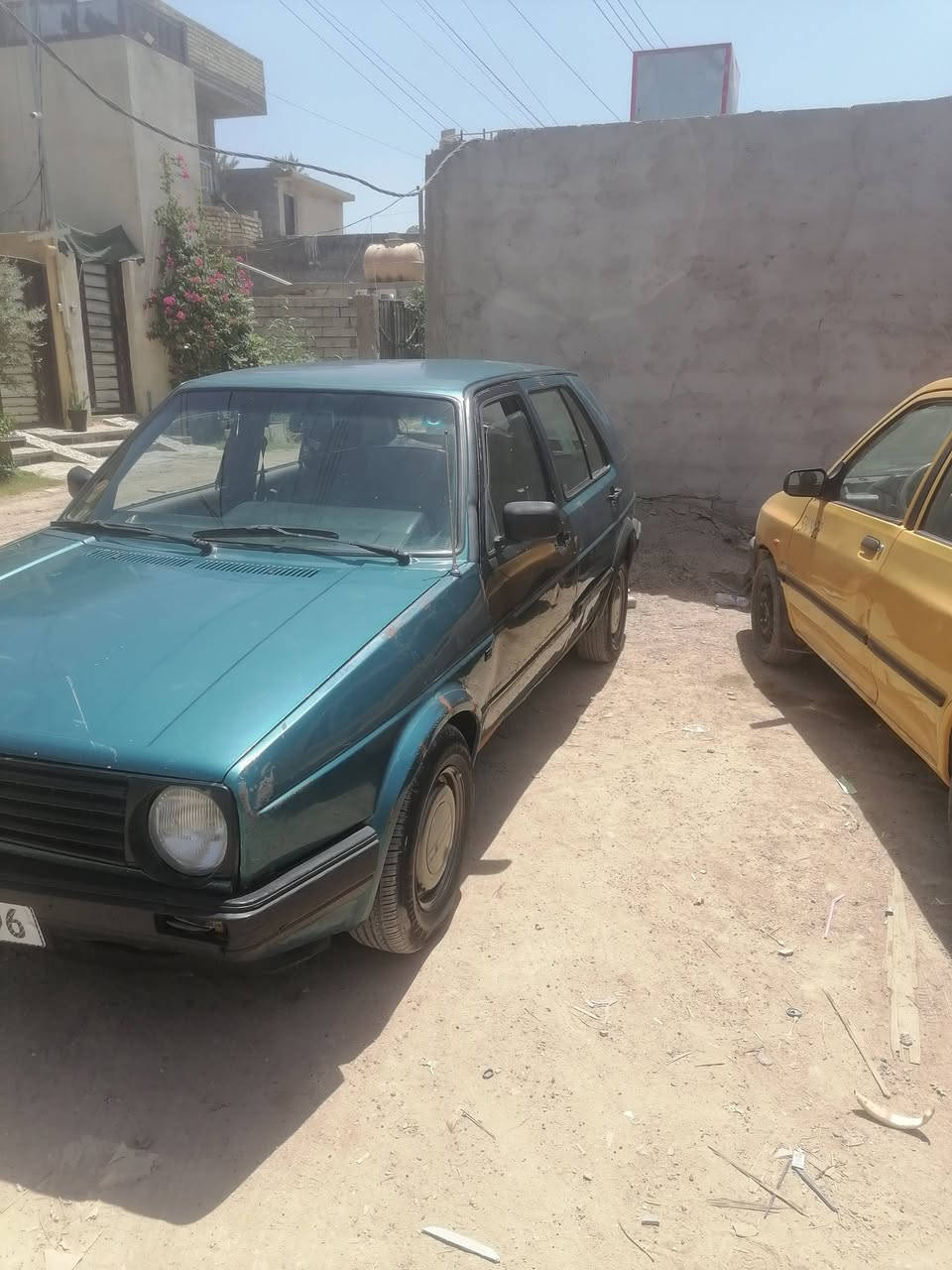 كولف موديل ٩١ مكينه ١٨٠٠ كير اوتوماتيك ميكانيكي سياره بلاديه بدون صبغ بيها باب السايق امبدل اسود حادث بصيط موجوده الباب القديمه رقم بغداد انكليزي صار تقريب شهرين أو ثلاثه منتهيه الغايه سنويه بسمي بدون تبريد سياره بلاديه وحلوه مكان بغداد السعر ٣٥ وبيها مجال للطيبين رقمي ***********
