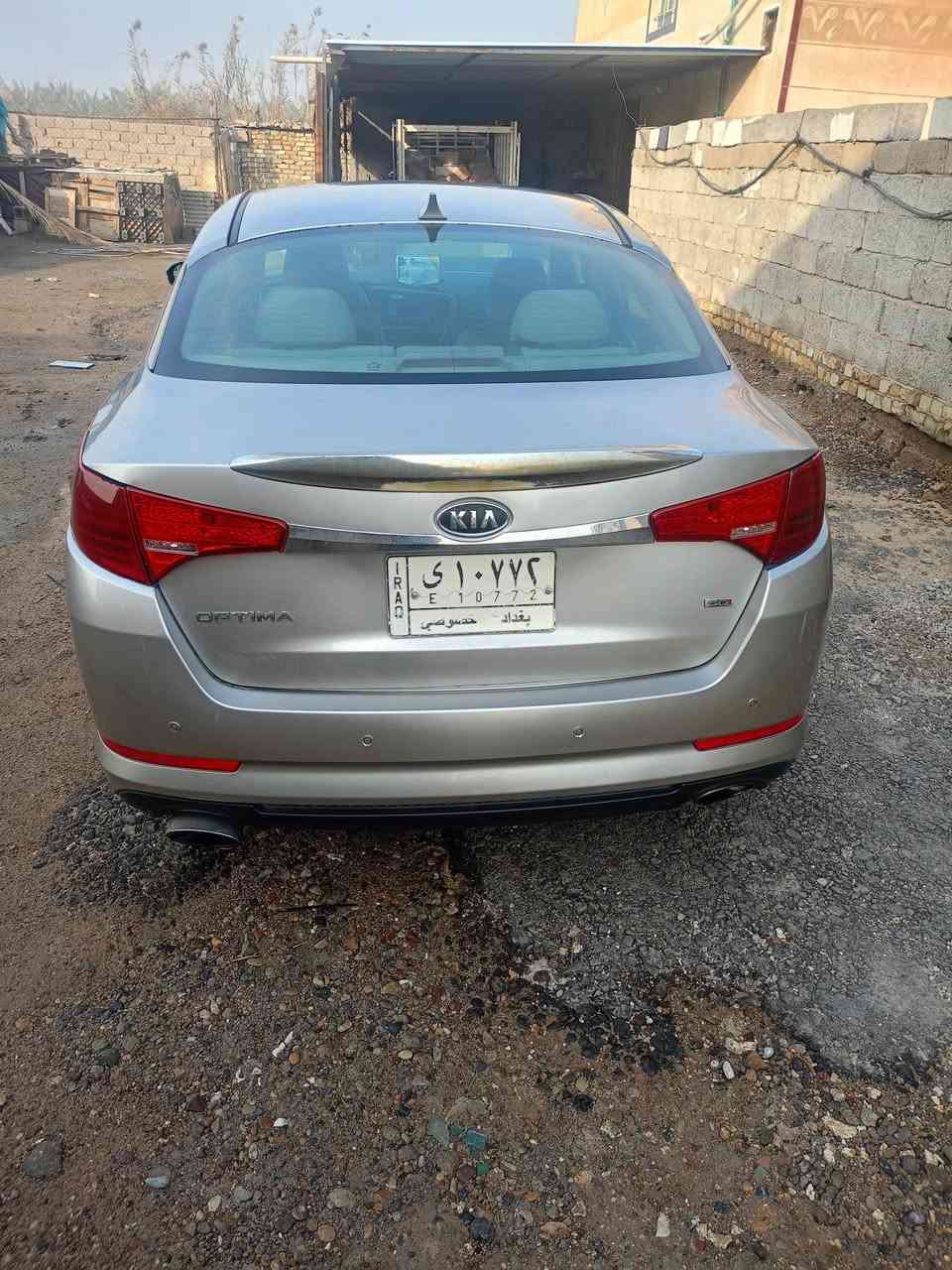 السلام عليكم كيا اوبتيما البيع وارد امريكي      موديل 2012ماشيه140كيرمحرك خير من الله باتري جديد كهربائية كلها شغاله رقم بغداد بسمي العنوان بغداد بوب الشام السعر 105بيهامجال رقم الهاتف ***********
