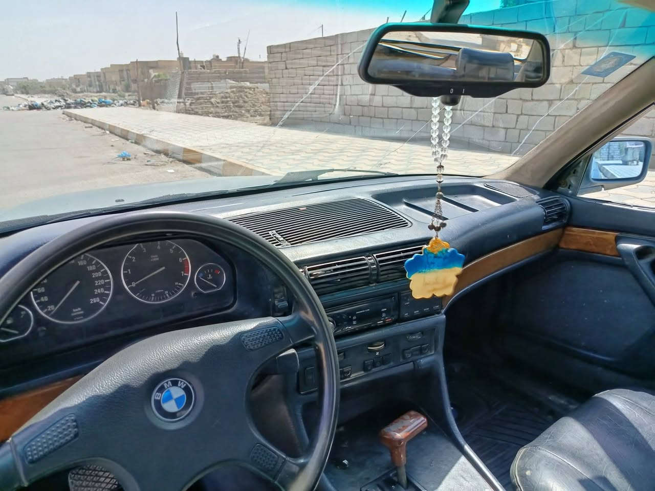BMW  730 1991 

مكينة كير مكفولات
مكفولة من العيب الشرعي و الحادث القوي
تبريد ثلج، كهربائيات شغاله
فتحه بالسقف شغالة
رقمهه انبار ، سنوية ساقطة شهر 12 سنة 2025 
مداور ثاني يوم بالناصرية ، مشروع وطني 
وراي سفر و محتاج ابيعهه باسرع وقت رجاءا 
الشراي يراسلني ع الواتس ***********
مكان السيارة ناصرية
السعر 40 ورقة و بيهه مجال بسيط
