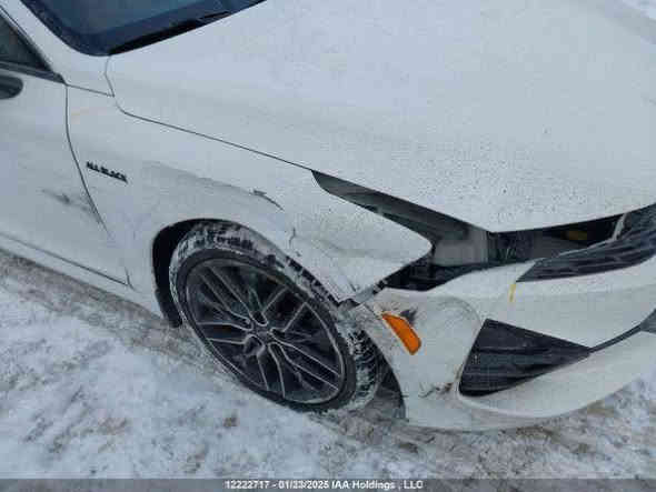 السلام عليكم كياكي فايف gt  ال بلاك ختومات وعلامات السياره كلها بل الأسود موصفات خاصه  السياره مكفوله من عدى الحادث مال امريكا ورصعه بل بنيد
السعر ٢٢٢قفل 
رقم بغداد بسمي مكاني كربلاء 
الأداء والمحرك
المحرك: 2.5 لتر، 4 أسطوانات، تيربو 
القوة: 300 حصان
عزم الدوران: 246 نيوتن متر
ناقل الحركة: أوتوماتيكي 8 سرعات
التسارع (من 0 إلى 100 كم/ساعة): حوالي 9.2 ثانية
السرعة القصوى: حوالي 210 كم/ساعة
استهلاك الوقود: حوالي 8.7 لتر/100 كم
سعة خزان الوقود: 60 لتر تقريبًا 
مزايا إضافية
التكنولوجيا: أنظمة متقدمة مثل Apple CarPlay و Android Auto.
الراحة: مقاعد جلدية قابلة للتبريد والتسخين، مع ذاكرة لمقعد السائق 
السلامة: رادارات أمامية وخلفية وجانبية، تنبيه النقاط العمياء، ونظام تحديد مسار.
القيادة: أنظمة قيادة متعددة، مثبت سرعة ذكي، وتحكم في التوجيه.
الميزات الخارجية: جنوط مقاس 18 أو 19 بوصة، فتحة سقف بانورامية، وشنطة خلفية كهربائية. 
***********
***********
