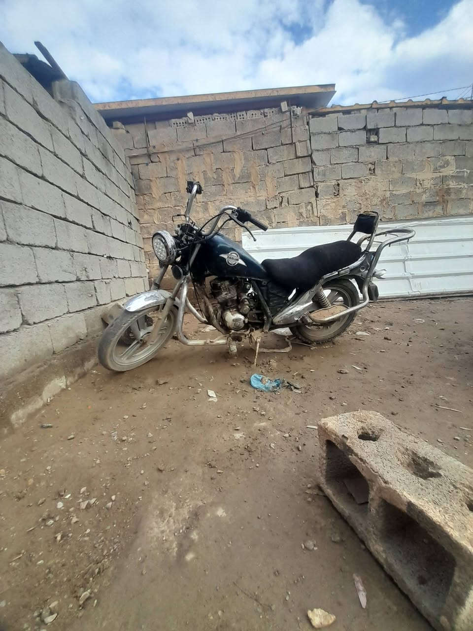 ماطور للبيع مكينه ايراني خير من الله شغال كامل مال شغل نقصه باتري للبيع السعر 150 خاص او تصال *********** مكاني دجيل
