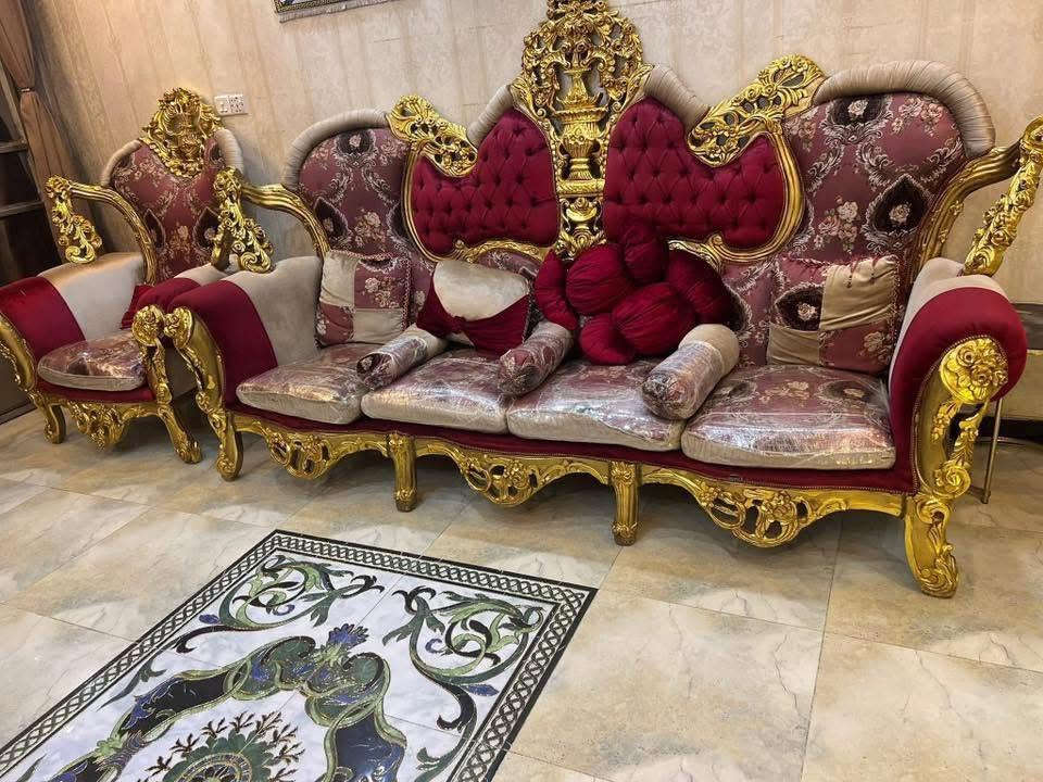 تخم مصري جديد
نقش يدوي ١٢ مقعد 
قنفتين كبار 
٤ كراسي 
+كوشات 
السعر مليون ونص 
مكاني الشعب


**إذا كنت صاحب هذا الإعلان وتريد حذفه لأي سبب، رجاءا أرسل رسالة إلى الدعم الفني**