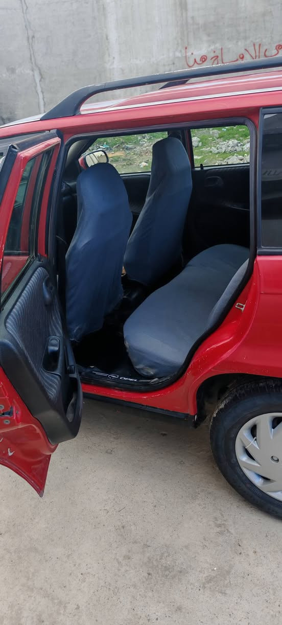 السلام عليكم ورحمة الله وبركاته
استرا موديل95

محرك 20 لا صرف لا نفخ لا تبخير

گير توماتيك

بدون صبغ بدون معجون 

باتري جديد

طخم تاير جديد

تغليف ارضية جديد

السيارة بأسمي تحويل مباشر
***********
