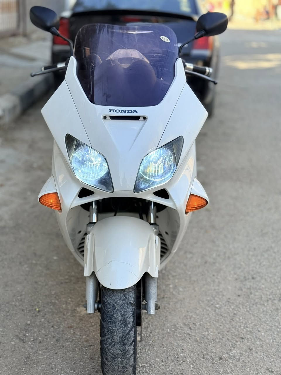 السلام عليكم 
المميز فورزة Mf0.6 كلش جديدة بحالة الوكالة
قبل فترة طالعة من المعرض مكفولة كلهة شغالة 
وكلهة ابلادي مكينة كلجات فول كهربائيات كلهة شغالة 
منضومة زنون مابيهة نقص برغي وشرط نضافتهة 
كلش احلى من الصور بدون قطرة صبغ  أوراق موجودة
مكاني بغداد العبيدي 
***********
