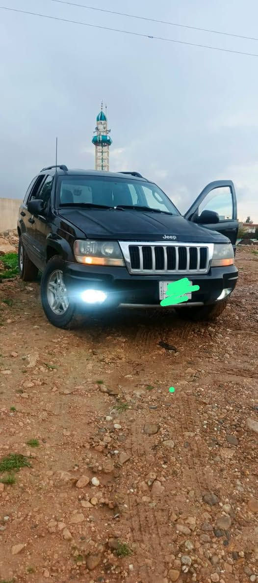سياره جيب شروكي 2004
رقم نينوى بسمي شرط تحويل 
لوكير بيه يعني تحول من دفع خلفي اله رباعي 4x4
تايايت جديده 
بيه نضام ايرباك دشبول وستيرن 
بيه شاشه تحكم بل عقل وتبين بيه اعطال السياره وتحذير 
تحكم امريات كهرب 
مكينه وكير شرط 
حادثه شضايه مال تحرير بس مصلحات 
صبغ شركه بيها مكانات صبغ تلقيطات وبيها كاربون بانزين
مكاني موصل ايمن
وبيه بعد موصفات 
حلوه سعرها 58 ورقه 
***********
