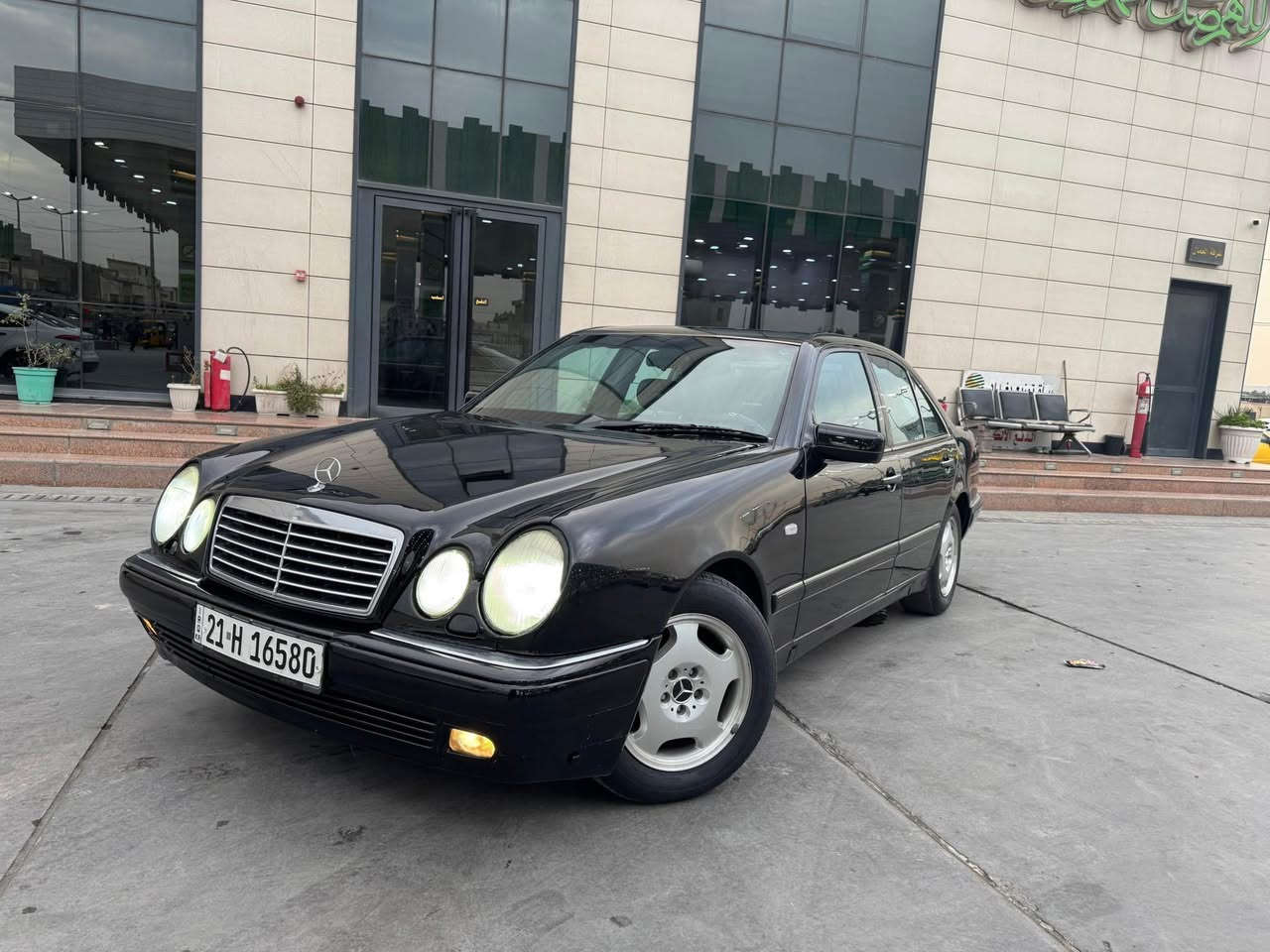 مارسيدس ام عيون 1995  رقم انكليزي فول مواصفات للأخير شاشه بلاد سيدي جنجر ١٢ قرص بلاد شغال غرفه بلاديه مخارج شحن بدعاميات زراكات لايت شغال تبريد قطعتين  سلايد روف مثبت سرعه 🚀 كشنات تدفئه تحكمات كهربائي شغاله ثلاجه حساسات شغاله وبعد بيها هواي مواصفات كير مكينه صدر كفاله سياره كلها على وضع شركه سعر 85 عنوان بغداد بلديات ***********     *********** بغداد, العراق
