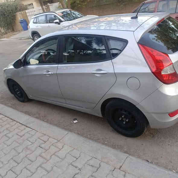 هونداي اكسنت امريكي موديل 2017 ضرر السياره موضح بالصور وداخل العراق مبدل باب جهت الصدر السعر 80 باقي التفاصيل *********** بغداد
