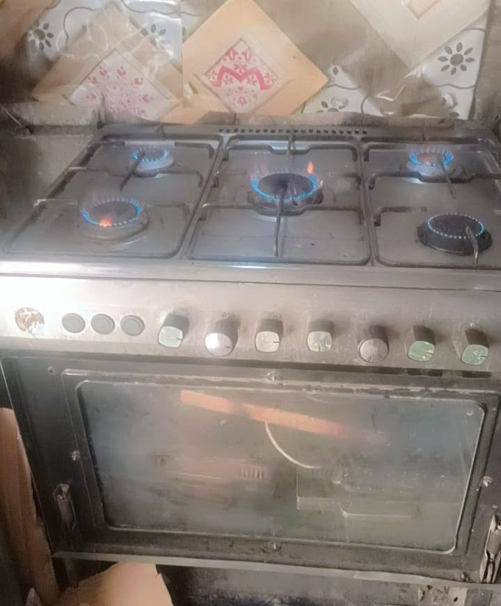 اوبن شغال جديد مامستعمل ابد ب ٦٠ الف وطباخ ابو الفرن شغال كامل ب ٥٠ الف الشراي خاص بصرة عشار العنوان


**إذا كنت صاحب هذا الإعلان وتريد حذفه لأي سبب، رجاءا أرسل رسالة إلى الدعم الفني**