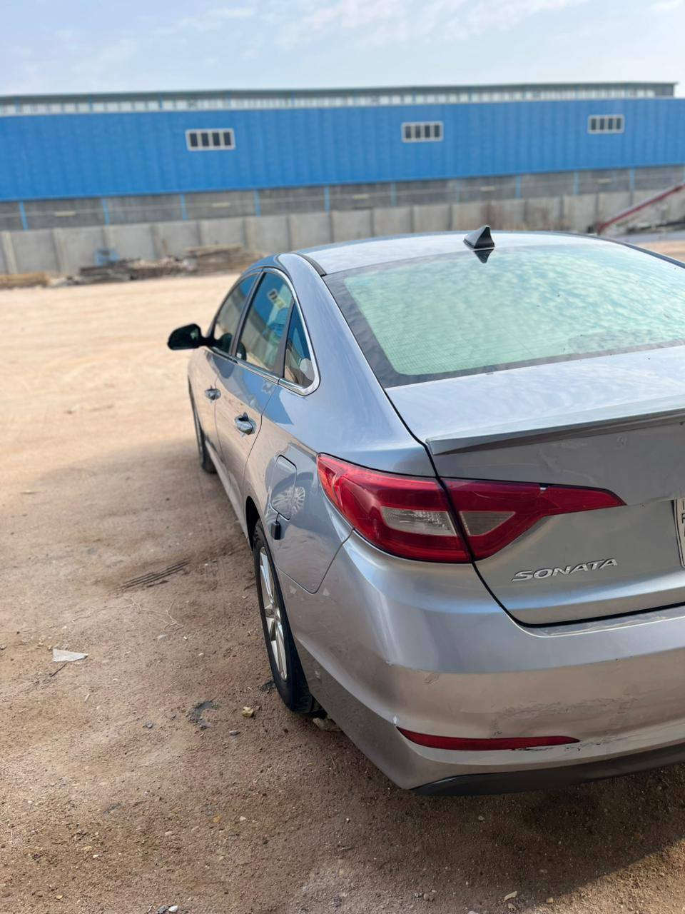 سلام عليكم سوناتا مديل ١٦ وارد أمريكي سياره طابه نسبت غرق خمسه بل ميه تعمل وتسير بيهه صبغ ربع جاملغ امامي وبارد بل صندوك سياره جديده معنه كلمه كير محرك كفاله ذي قار مشروع وطني بسمي السعر ١٢٠ وبيهه مجال وبيهه رصعات خفيفه رقم *********** مكاني بصره
