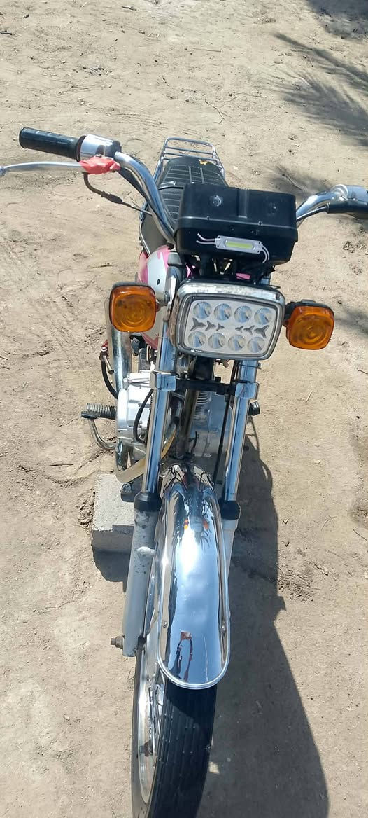 السلام عليكم دراجه نامه ادوات دراجه حلوه وجاهزة كلشي شغال بيهه مكان سوق الشيوخ


**إذا كنت صاحب هذا الإعلان وتريد حذفه لأي سبب، رجاءا أرسل رسالة إلى الدعم الفني**