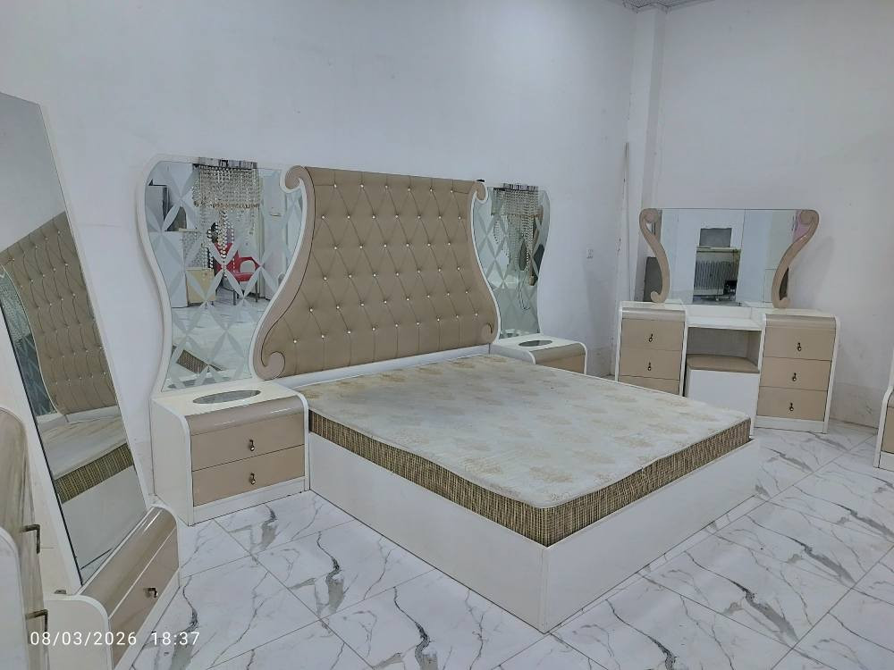 مزاد ابوريان عنوان خانقين أنواء جوية طريق مستودع خلف مركزشرطة ازادي *********** نشتري غراض مستعمل اي شي غرفه النوم كاونتر طباخ قنفات ديوان دزو خاص او واتساب خناقين, ديالى
