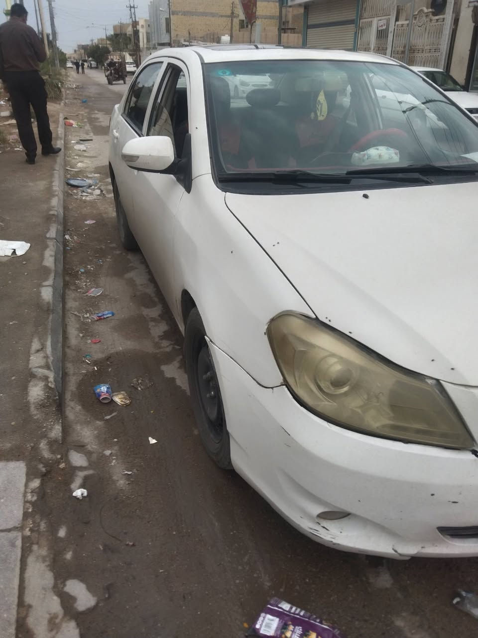 السلام عليكم بي واي دي جي ثري ابلادي للبيع موديل 2012 فتحه بلقماره صدر امامي قبل اسبوع سويته مكينه خير من الله بس الكير بيه ضعف تبريد مايشتغل فقط تدفئه مكاني الناصرية السعر43ورقه ***********
