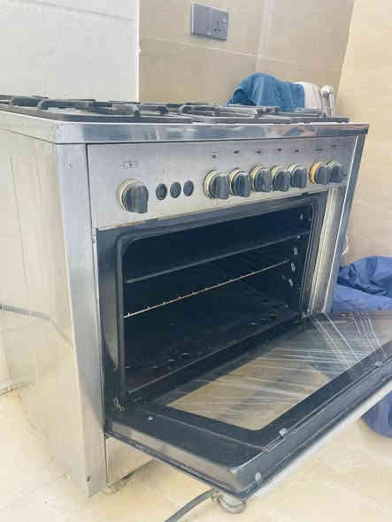 � طباخ منزل للبيع – حالة جيدة جدًا

📍 المكان: بابل
💵 السعر: 330,000 دينار
📞 للاتصال: ***********

المواصفات:

 • طباخ 5 عيون غاز (عيون قوية وسريعة الاشتعال).
 • فرن واسع مع رف داخلي.
 • باب الفرن زجاجي سليم بدون أي كسر.
 • الهيكل ستيل مقاوم للصدأ.
 • أزرار التحكم أمامية وثابتة وسهلة التشغيل.
 • الطباخ نظيف والجسم الخارجي بحالة جيدة.

